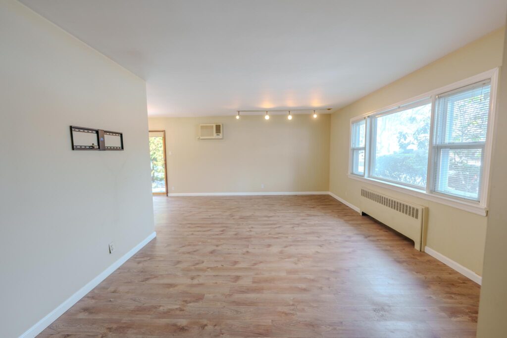 A7407624-HDR A7407624-HDR