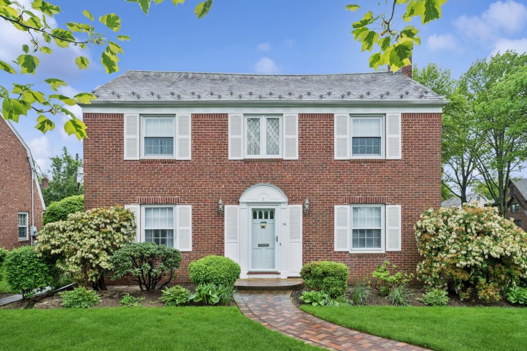 02_94StratfordAve_2002_Large 02_94StratfordAve_2002_Large